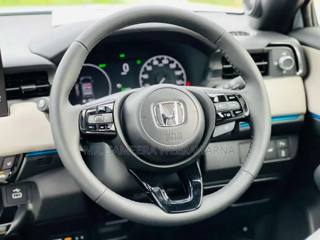 Honda Vezel Z PLAY MOONROOF 2026 SUV Brand New