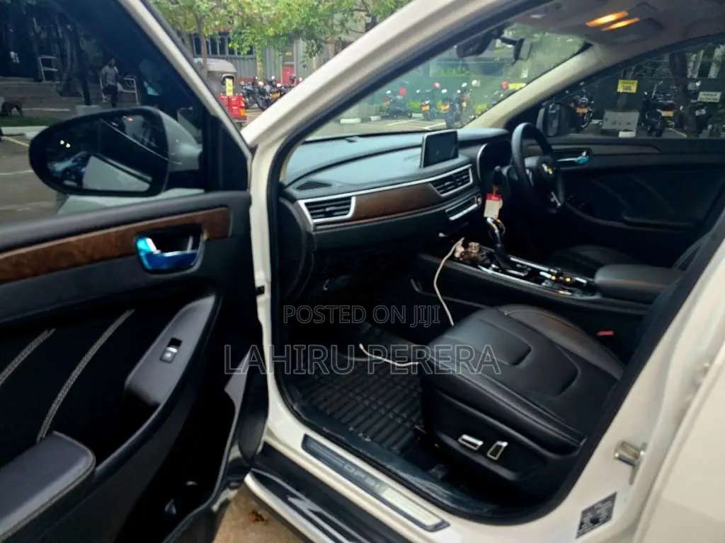 DFSK Glory I-Auto 2024 SUV (Used)
