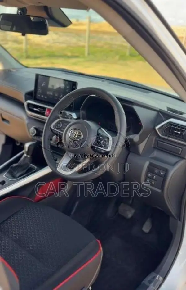 Toyota Raize Z Aero Sport 2024 SUV (Used)