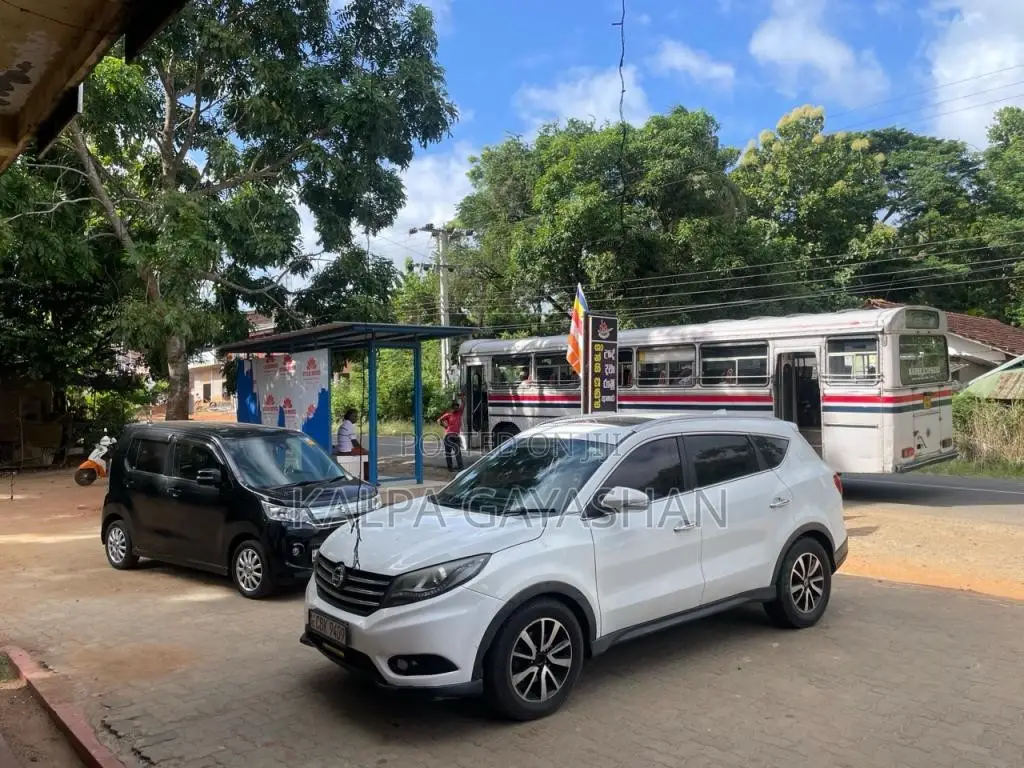 DFSK Glory 580 2020 SUV (Used)