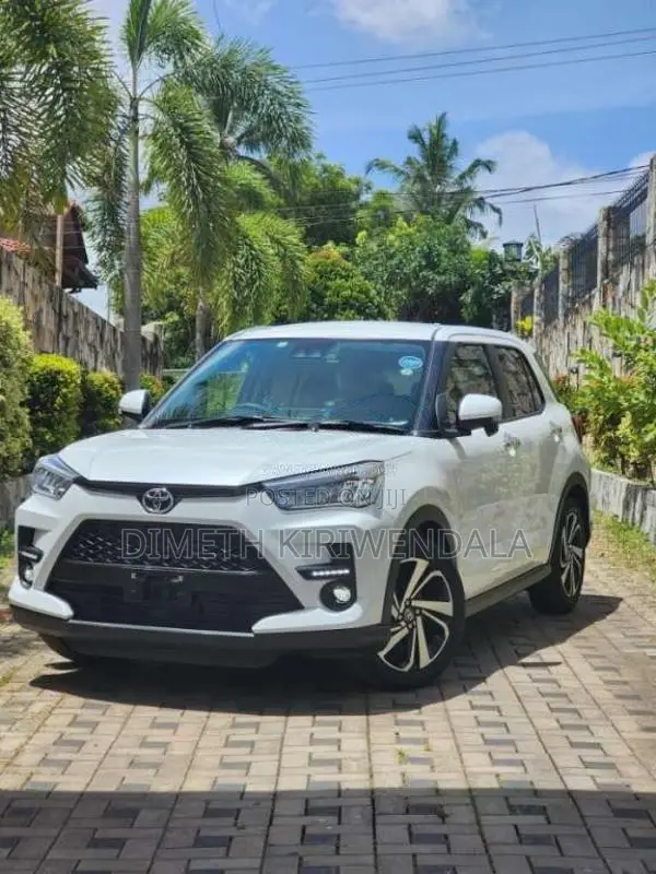 Toyota Raize 2023 SUV (Used)