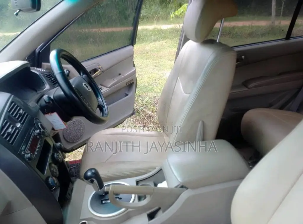 Micro Kyron 2009 SUV (Used)