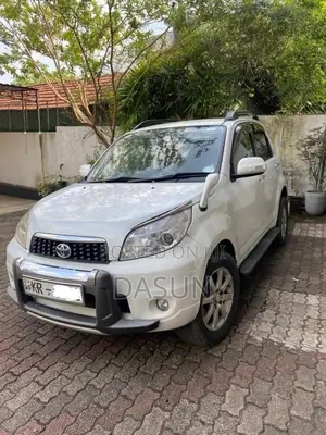 Toyota Rush 2010 SUV (Used)