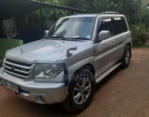 Mitsubishi Pajero GDI 2000 SUV (Used)