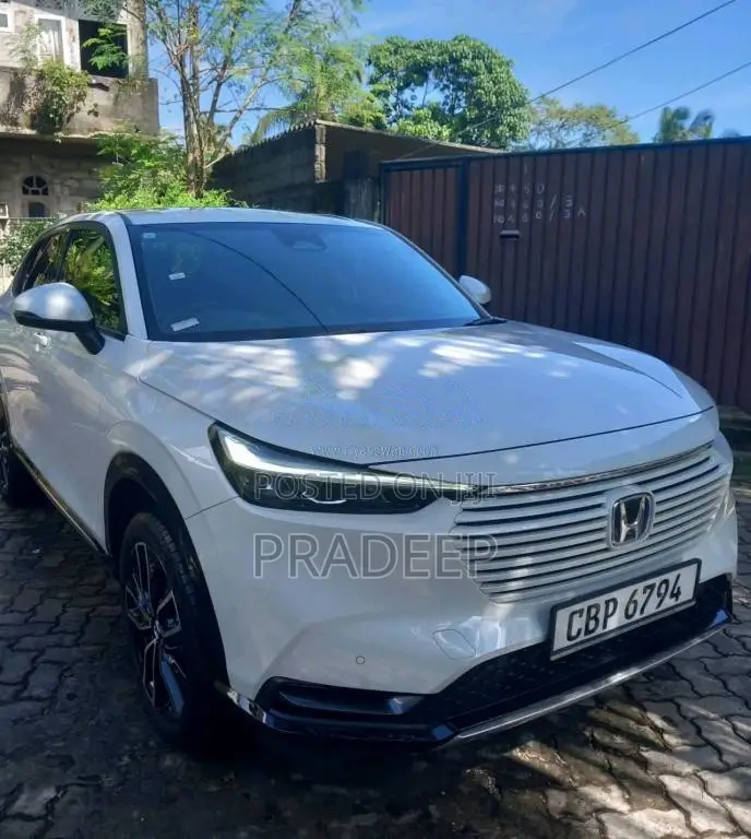 Honda Vezel Z 2023 SUV (Used)