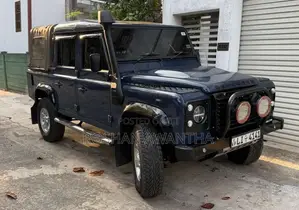 Land-Rover Defender 2004 SUV (Used)