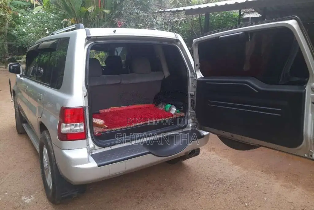 Mitsubishi Pajero GDI 2000 SUV (Used)