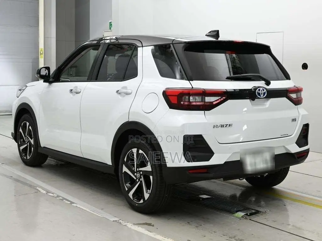 Toyota Raize Hybrid 2025 SUV Brand New