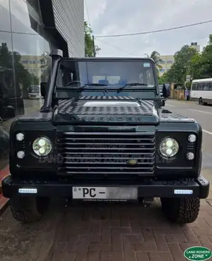 Land-Rover Defender 110 2002 SUV (Used)