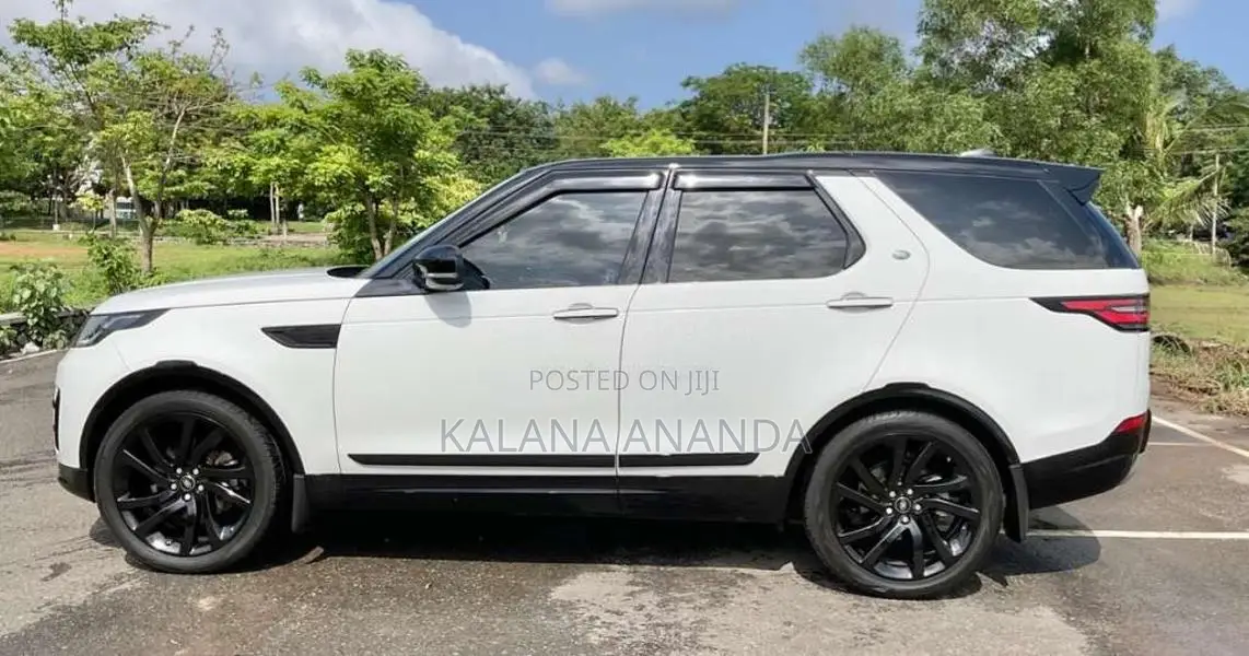 Land-Rover Discovery 5 HSE 2019 SUV (Used)