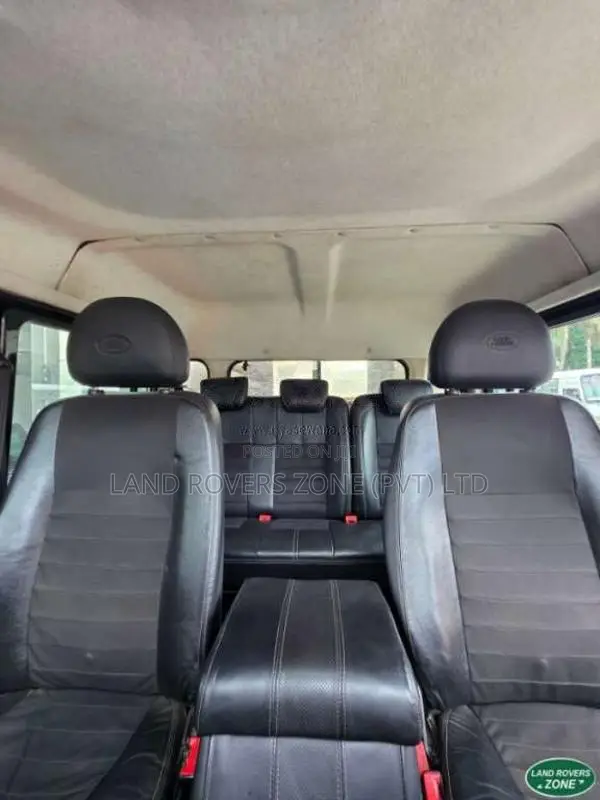 Land-Rover Defender 110 2002 SUV (Used)