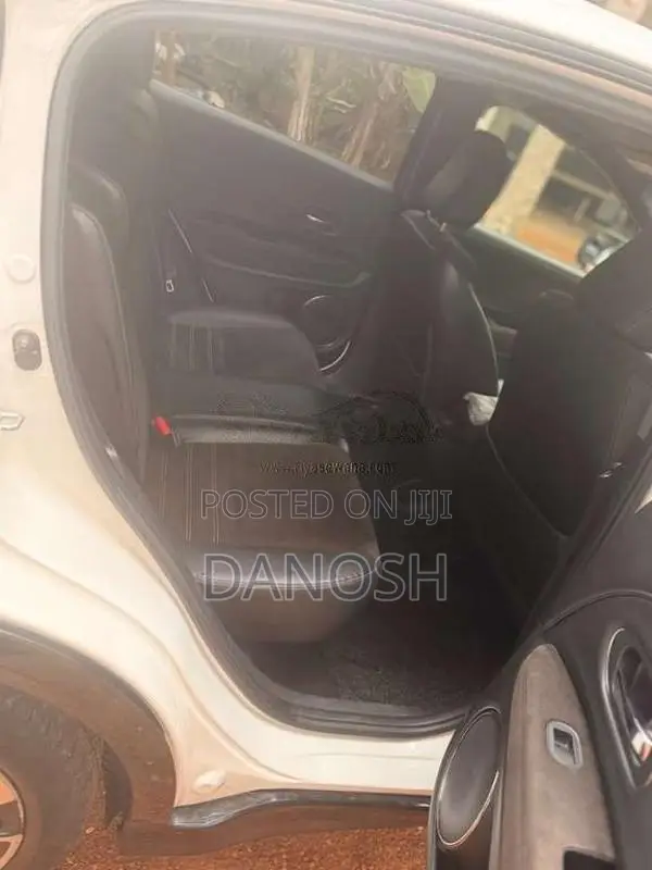 Honda Vezel 2017 SUV (Used)