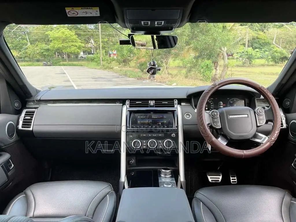Land-Rover Discovery 5 HSE 2019 SUV (Used)