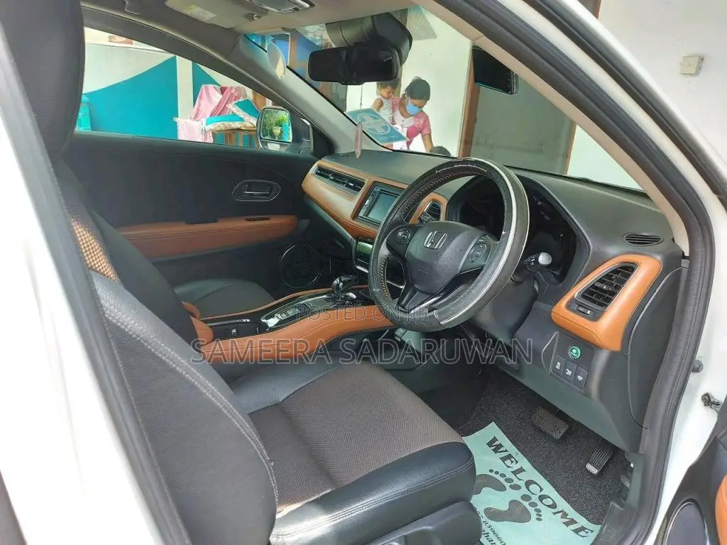 Honda Vezel 2014 SUV (Used)