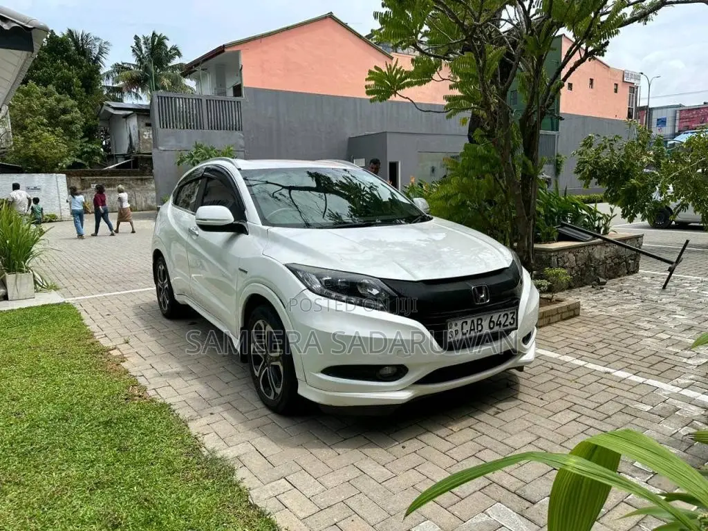 Honda Vezel 2014 SUV (Used)
