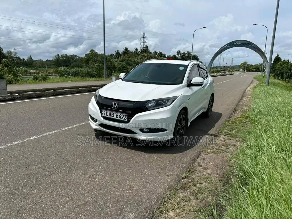 Honda Vezel 2014 SUV (Used)