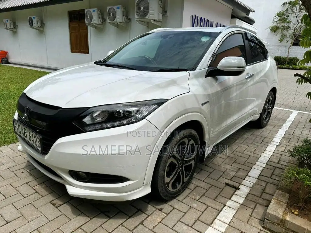 Honda Vezel 2014 SUV (Used)
