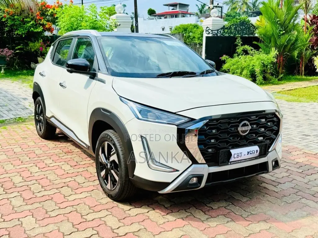Nissan Magnite Tekna Plus 2025 SUV (Used)