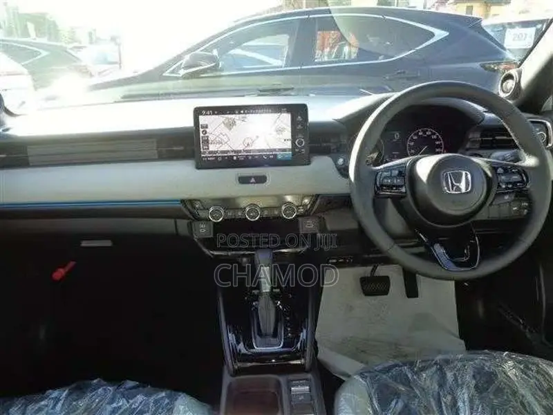 Honda Vezel Z Play Moonroof 2026 SUV Brand New