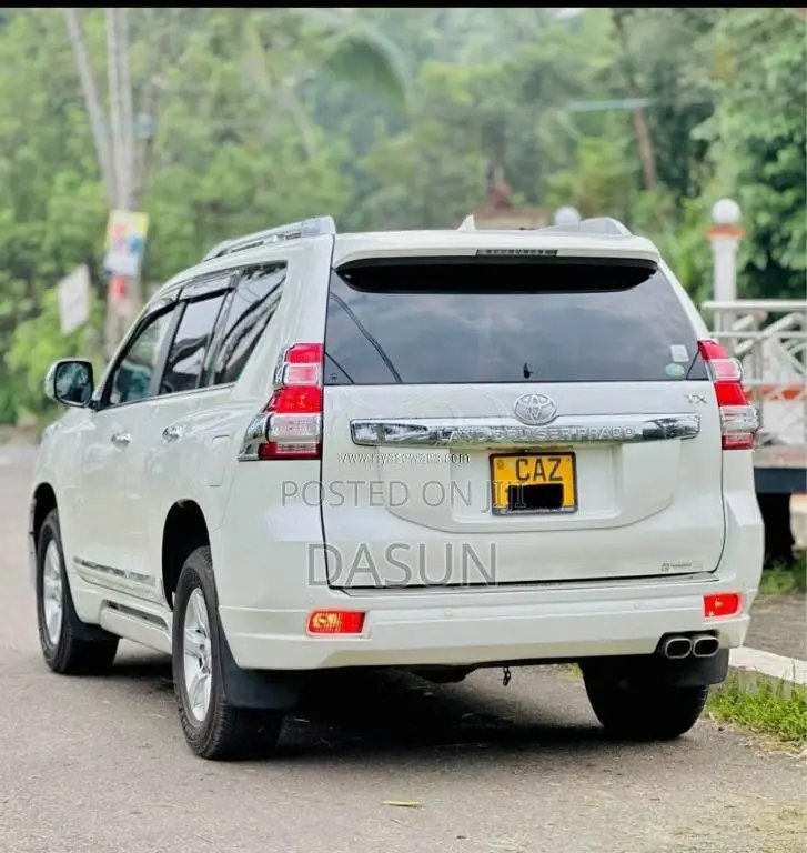 Toyota Land Cruiser Prado 150 2015 SUV (Used)