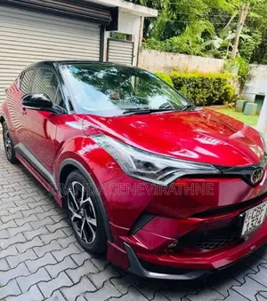 Toyota CHR 2018 SUV (Used)