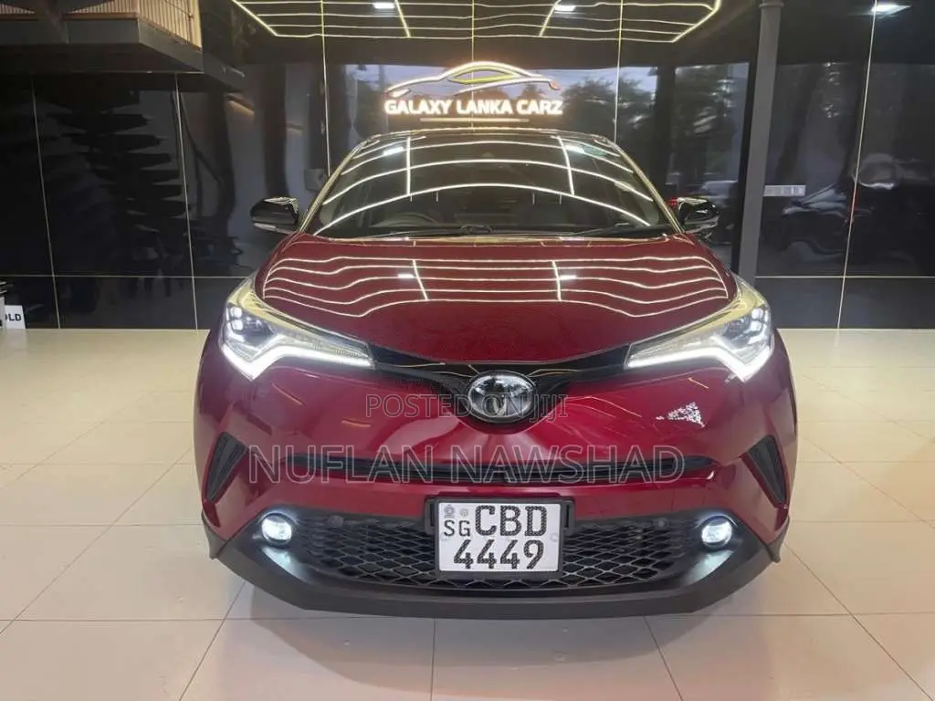 Toyota CHR TURBO 2018 SUV (Used)