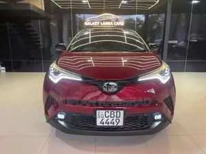 Toyota CHR TURBO 2018 SUV (Used)