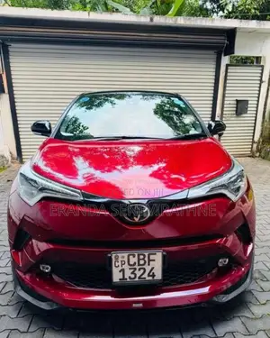 Toyota CHR 2018 SUV (Used)