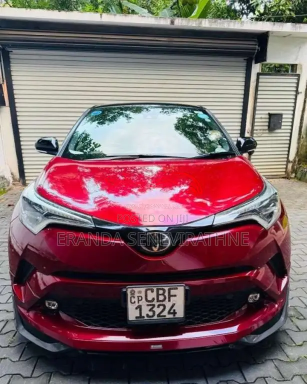 Toyota CHR 2018 SUV (Used)