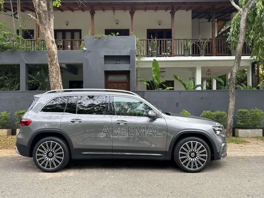 Mercedes-Benz GLB 180 2024 SUV Unregistered (Recondition)