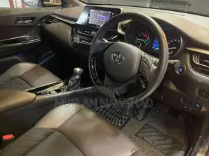Toyota CHR TURBO 2018 SUV (Used)