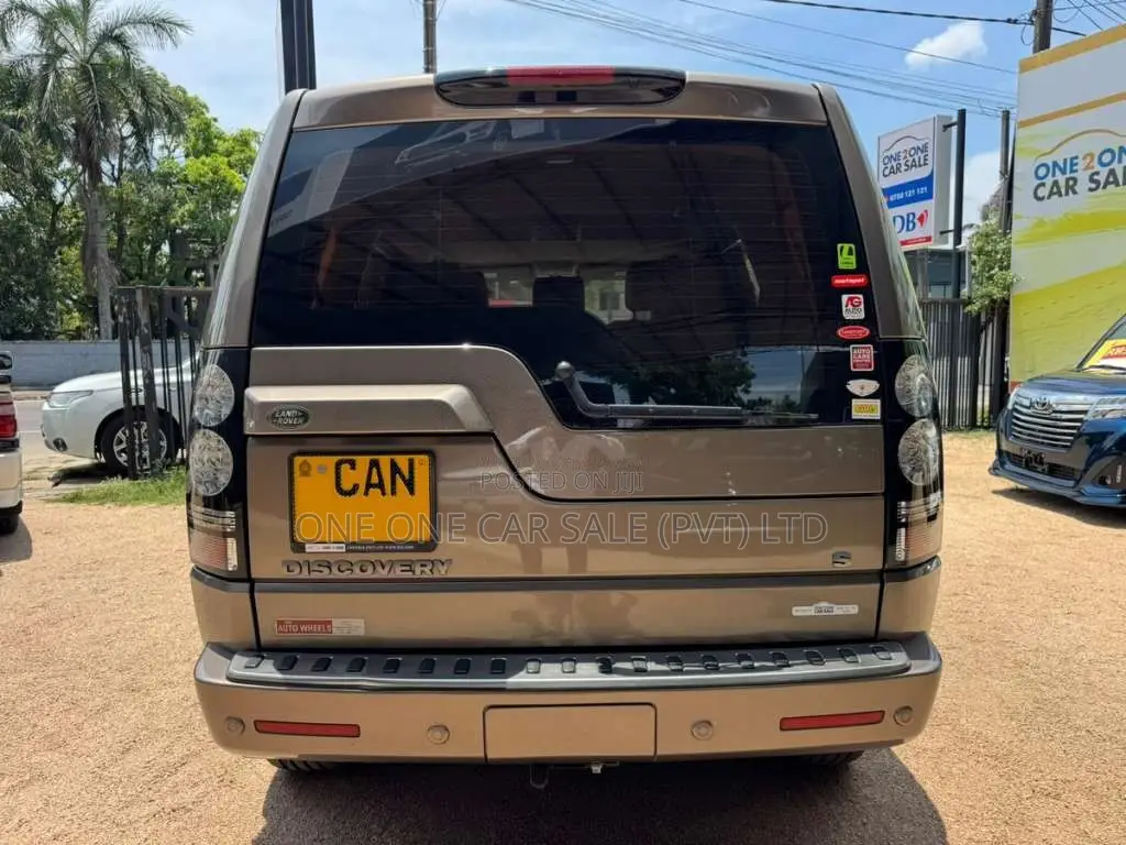 Land-Rover Discovery 4 S SDV6 2015 SUV (Used)