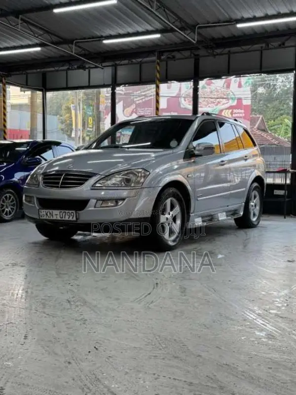 Micro Kyron 2011 SUV (Used)