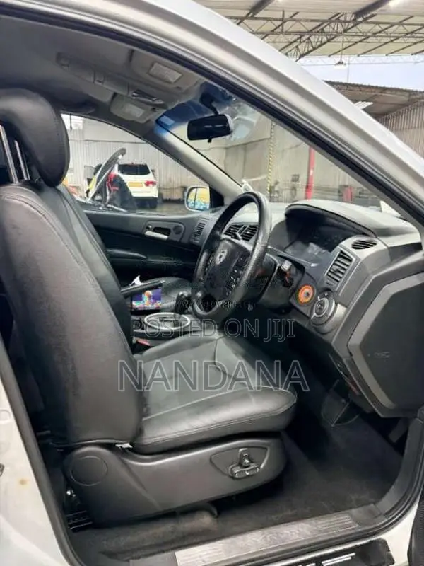 Micro Kyron 2011 SUV (Used)