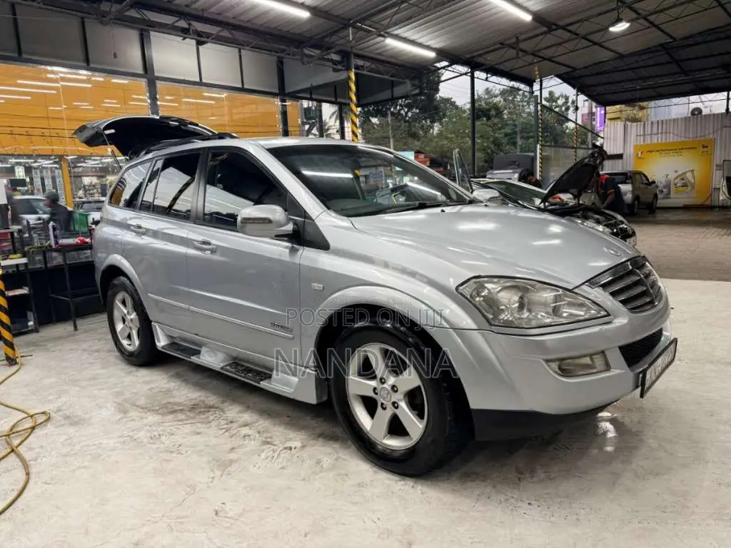 Micro Kyron 2011 SUV (Used)