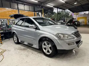 Micro Kyron 2011 SUV (Used)