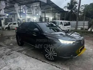 Honda Vezel Z 2025 SUV (Used)