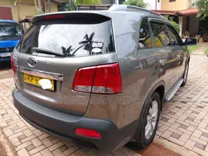 Kia Sorento 2011 SUV (Used)