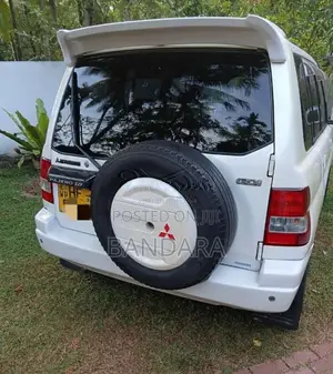 Mitsubishi Pajero IO GDI 2000 SUV (Used)