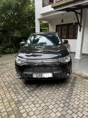 Mitsubishi Outlander 2013 SUV (Used)