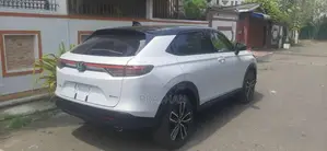 Honda Vezel Z Play Moon Roof Edition 2025 SUV Brand New