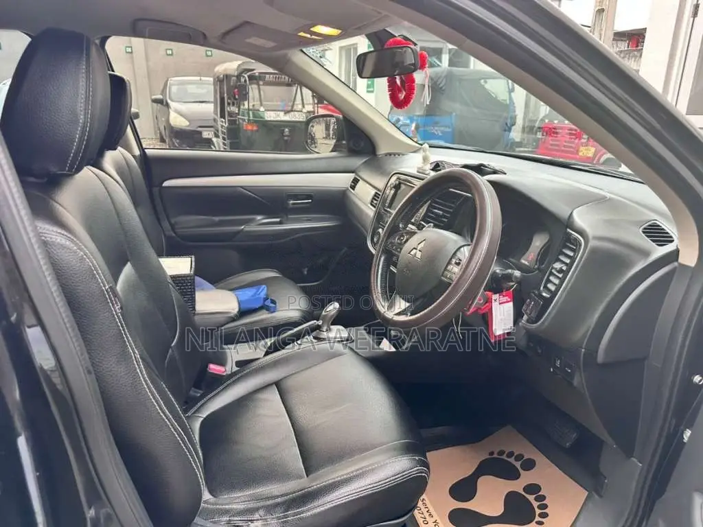 Mitsubishi Outlander 2014 SUV (Used)