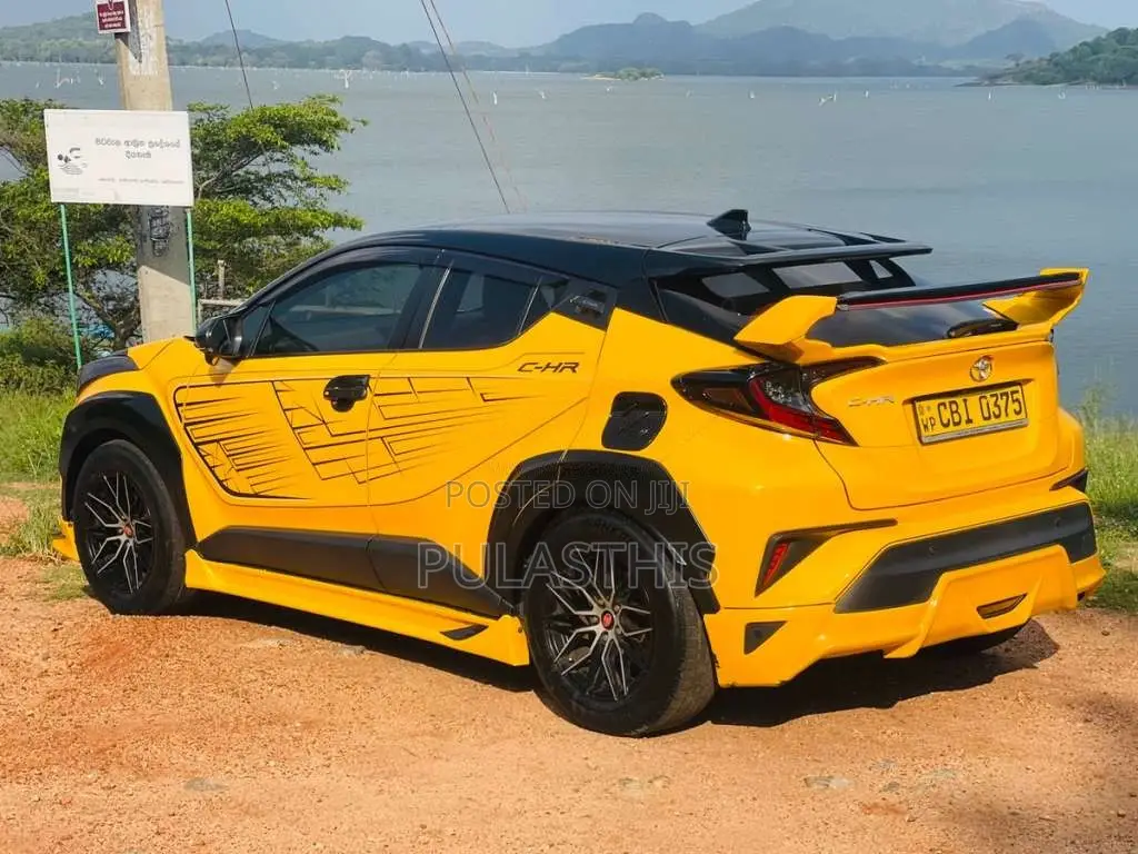 Toyota CHR NGX50 2019 SUV (Used)