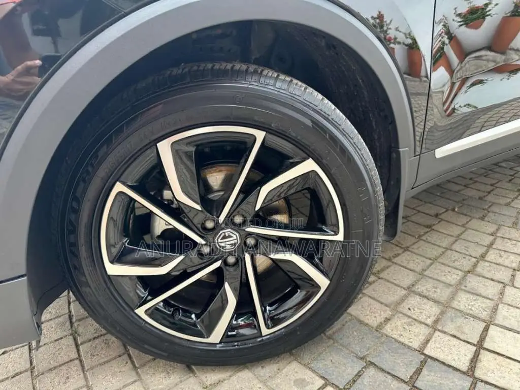 MG ZS MCE 2025 SUV (Used)