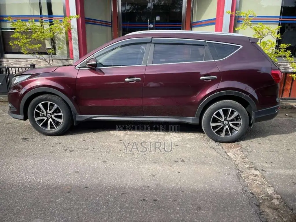 DFSK GLORY 580 2021 SUV (Used)