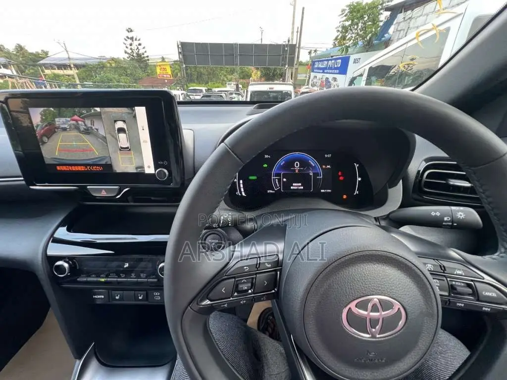 Toyota Yaris Cross Z 2025 SUV Brand New