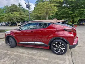 Toyota CHR 2019 SUV (Used)