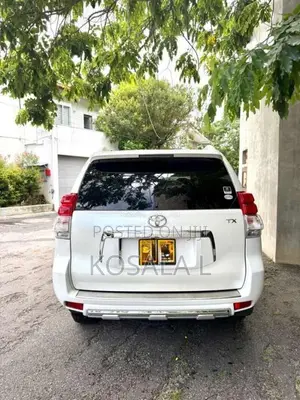 Toyota Land Cruiser Prado TRJ 150 2010 SUV (Used)