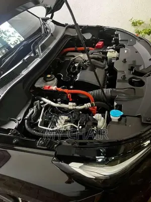 Honda Vezel Z 2025 SUV (Used)