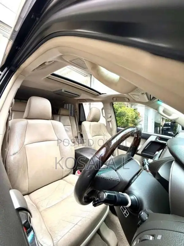 Toyota Land Cruiser Prado TRJ 150 2010 SUV (Used)